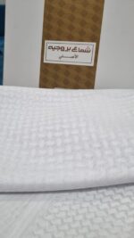 ⁦شماغ بروجيه الأصلي - أبيض - سيجنتشر 1⁩ - الصورة ⁦3⁩