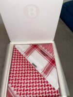 ⁦شماغ بنتلي  -  أحمر⁩ - الصورة ⁦6⁩